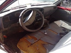 1990 TOYOTA TRUCK, RED, STD CAB, 2.4L, MT, 2WD,  Z25233